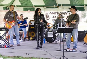 Leeslyvania State Park, music at the marina