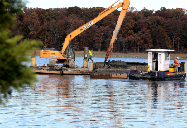 Neabsco creek dredge