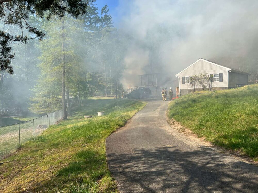 Fire rips through Widewater home, displaces 6