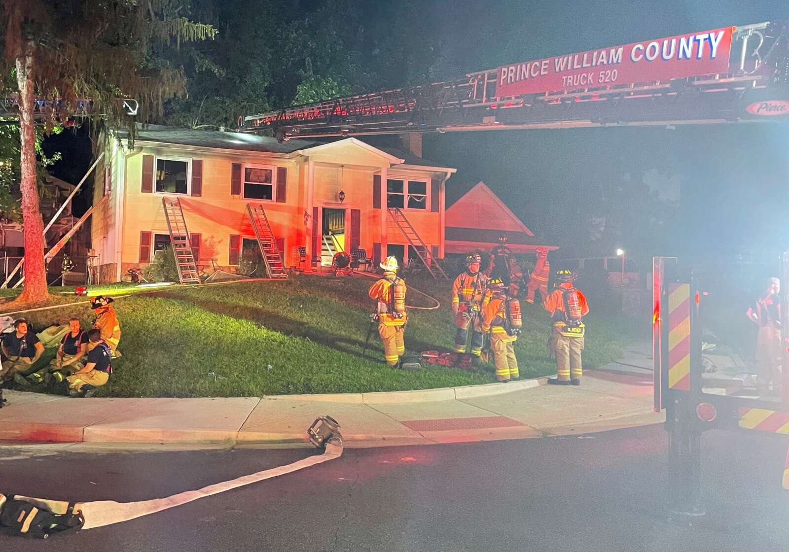 14 homeless after earlymorning fire in Dale City