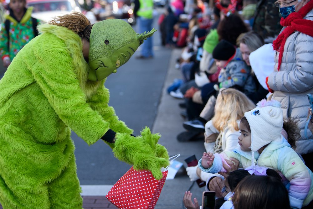 Manassas Christmas parade preps, toy donations underway for children in
