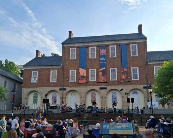 A Downtown Sounds crowd gathers in Market Square in front of the Fredericksburg Area Museum. Photo courtesy of the Fredericksburg Area Museum.